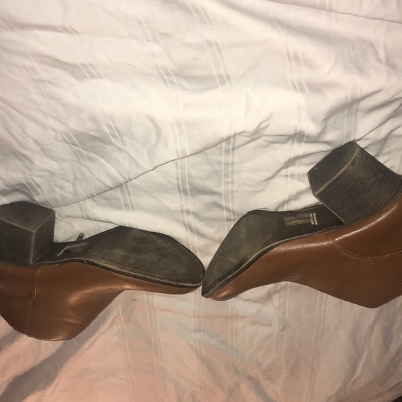 Forever 21 wide brown (plus size) boots - Picture 4 of 4